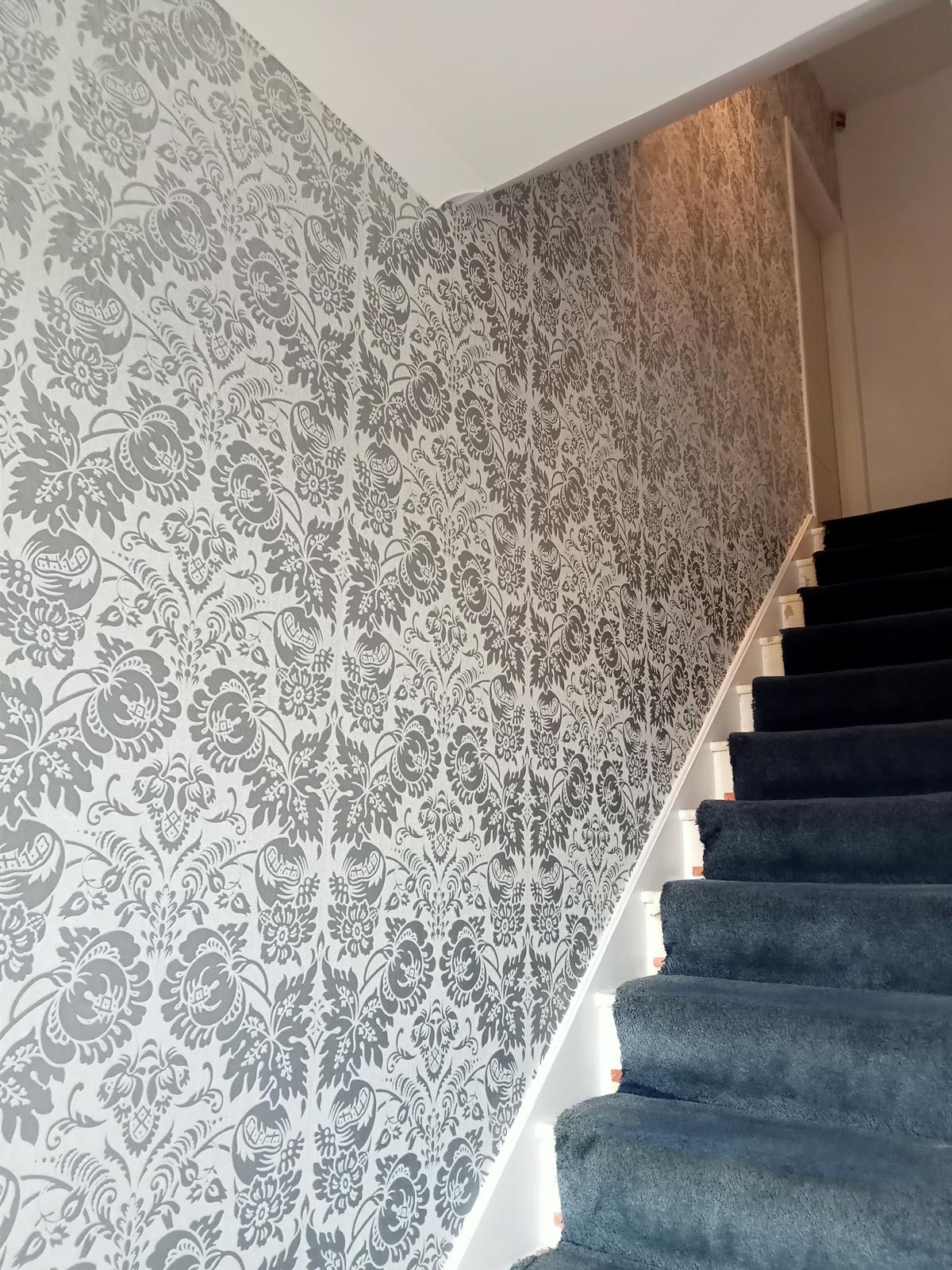 wallpaper hanging Acton, W3
